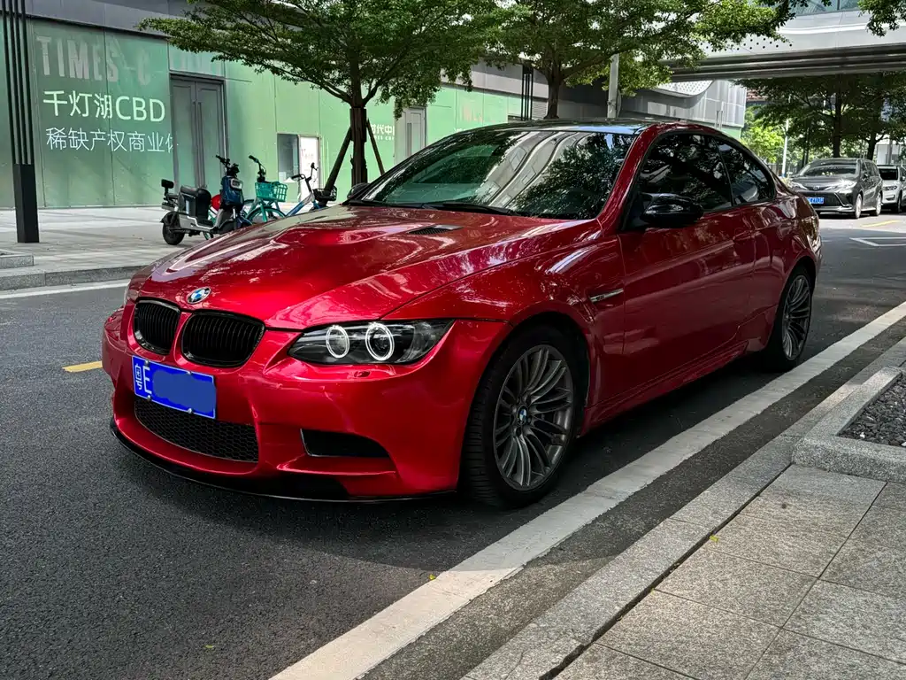 BMW M3 2010 M3 25