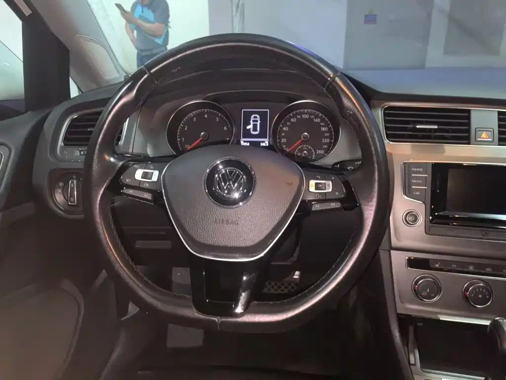 Volkswagen Golf — миниатюра 7