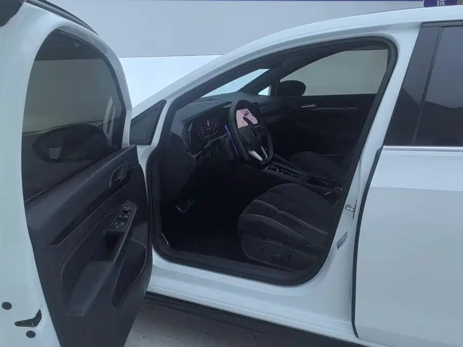 Volkswagen Golf — миниатюра 9