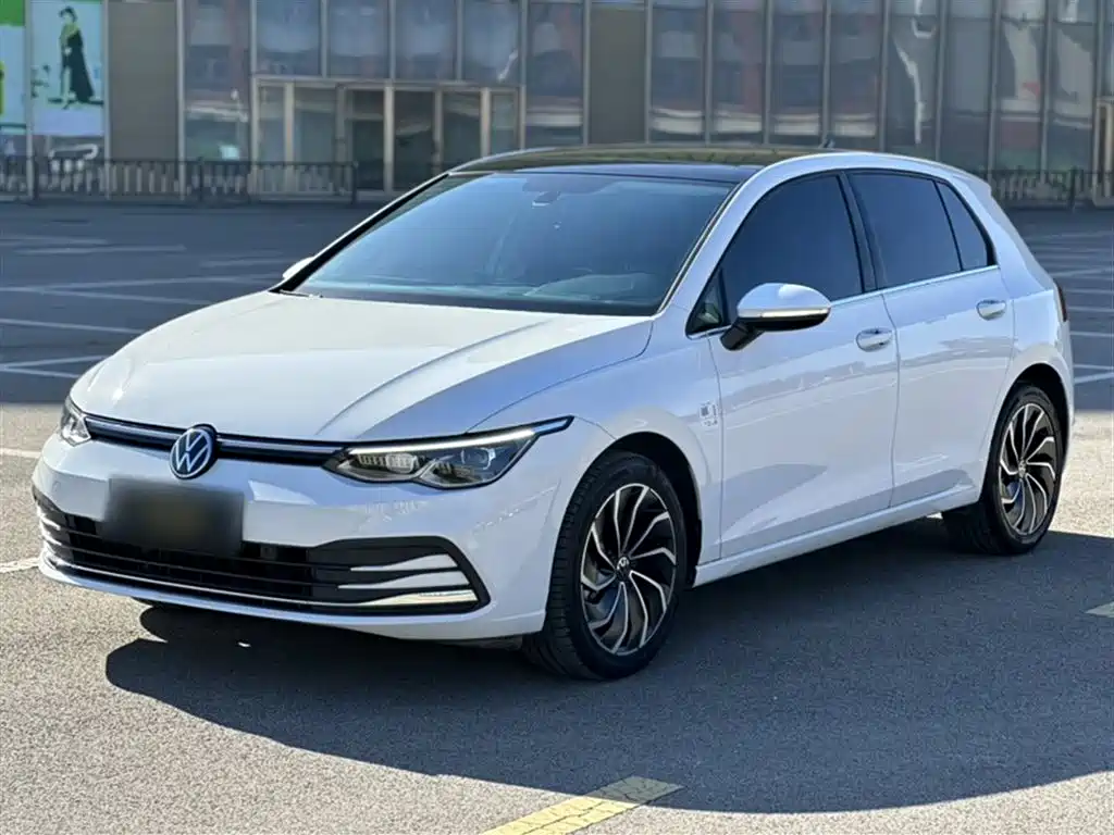 Volkswagen Golf 2023