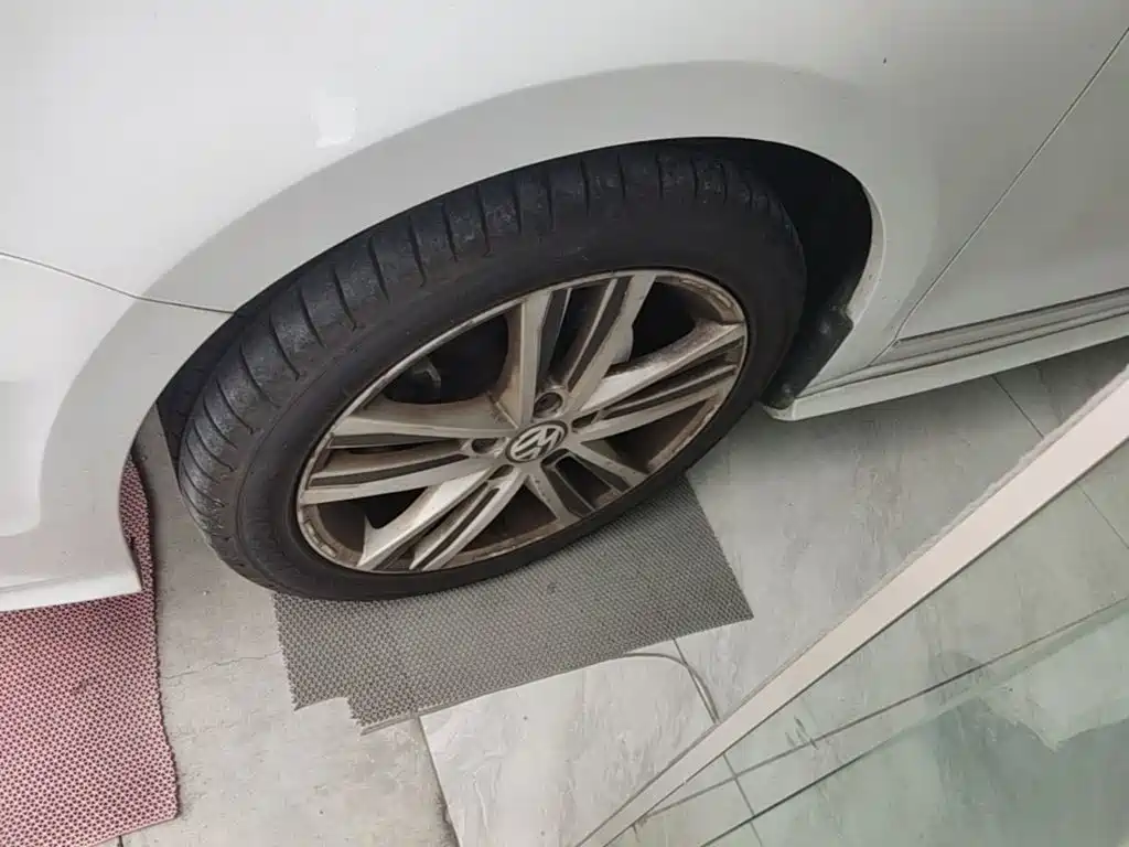Volkswagen Sagitar — миниатюра 23
