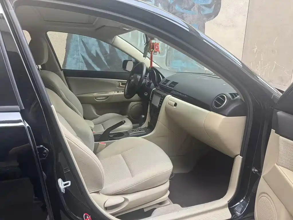 Mazda 3 — миниатюра 8