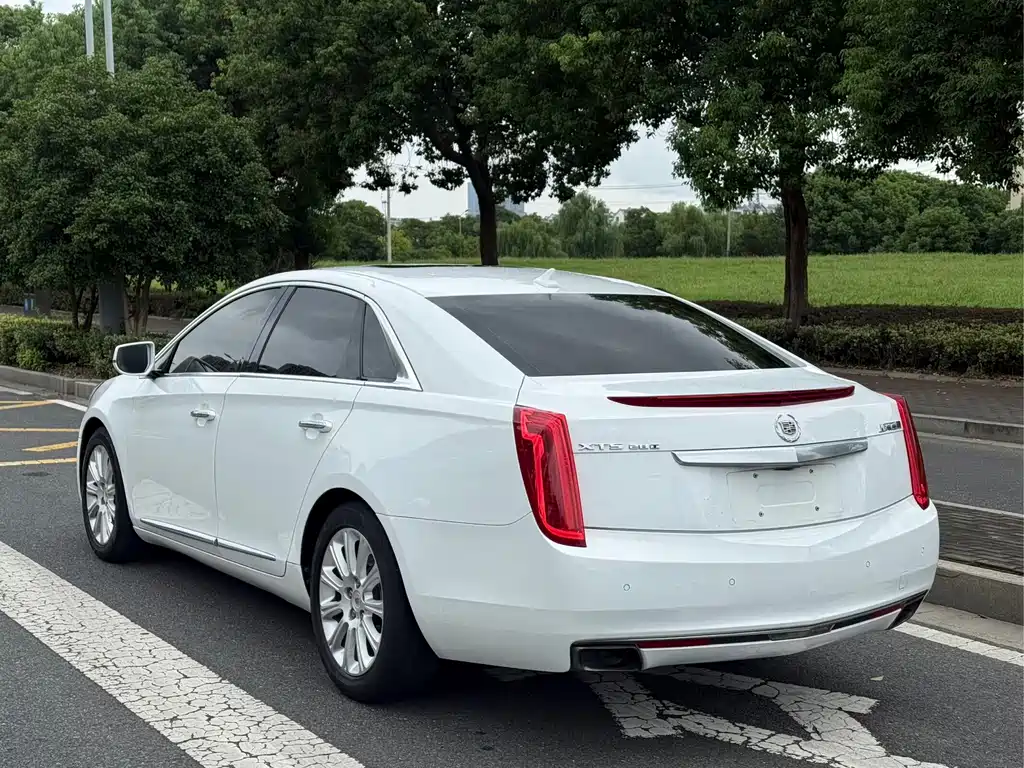 Cadillac XTS — миниатюра 5