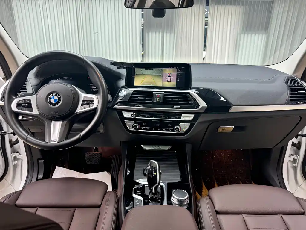 BMW X3 — миниатюра 13