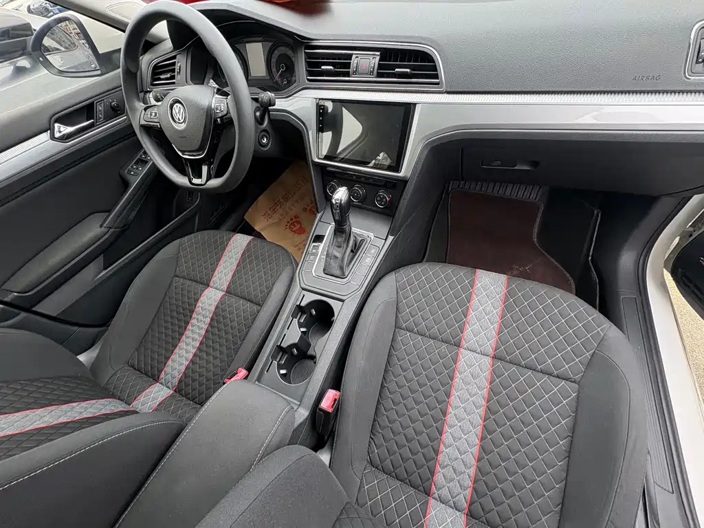 Volkswagen Lamando — миниатюра 12