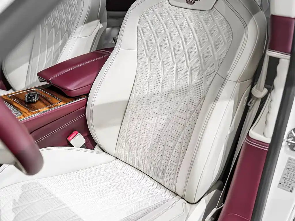 Bentley Flying Spur — миниатюра 5