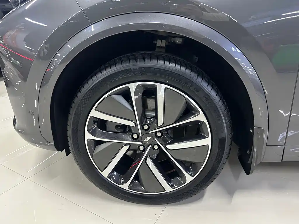 Li Auto Li L7 — миниатюра 23