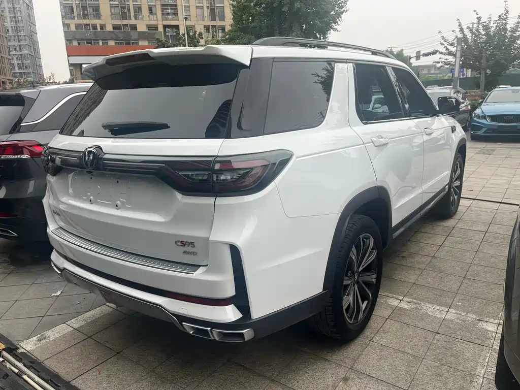 Changan CS95 — миниатюра 4