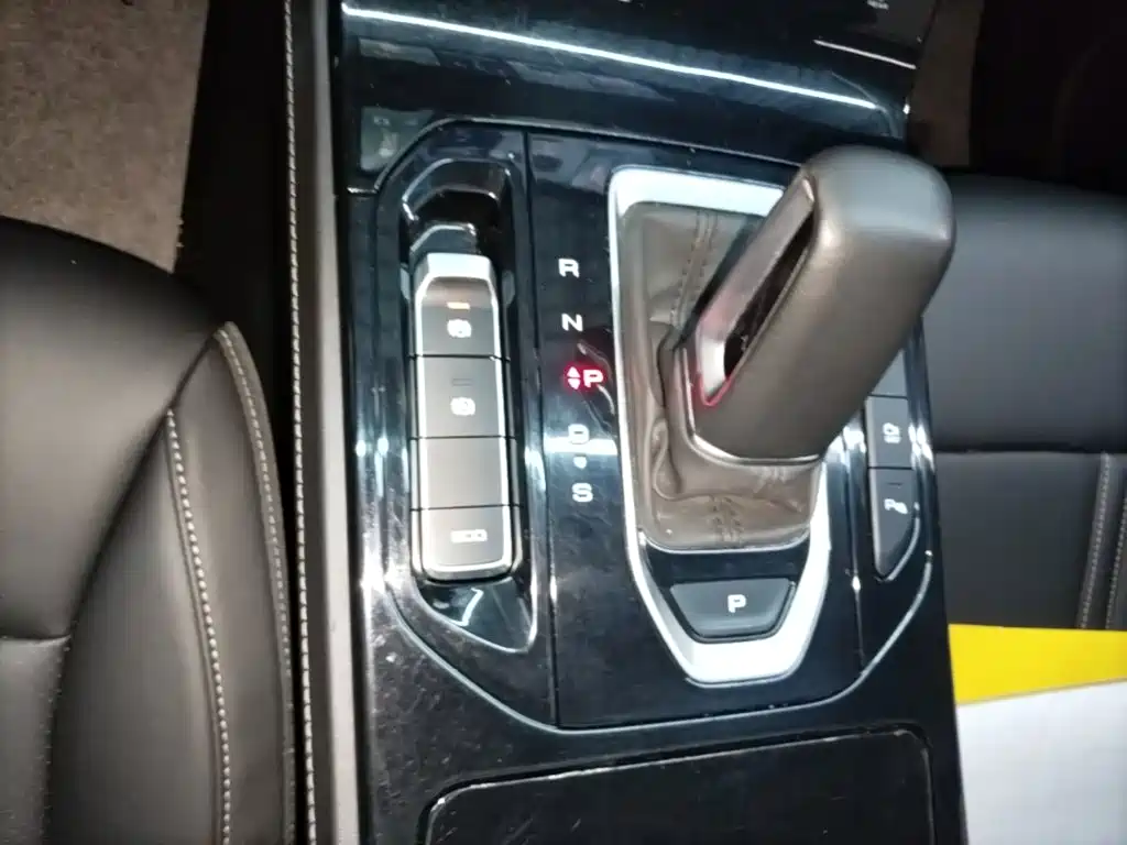 Wuling Victory — миниатюра 14