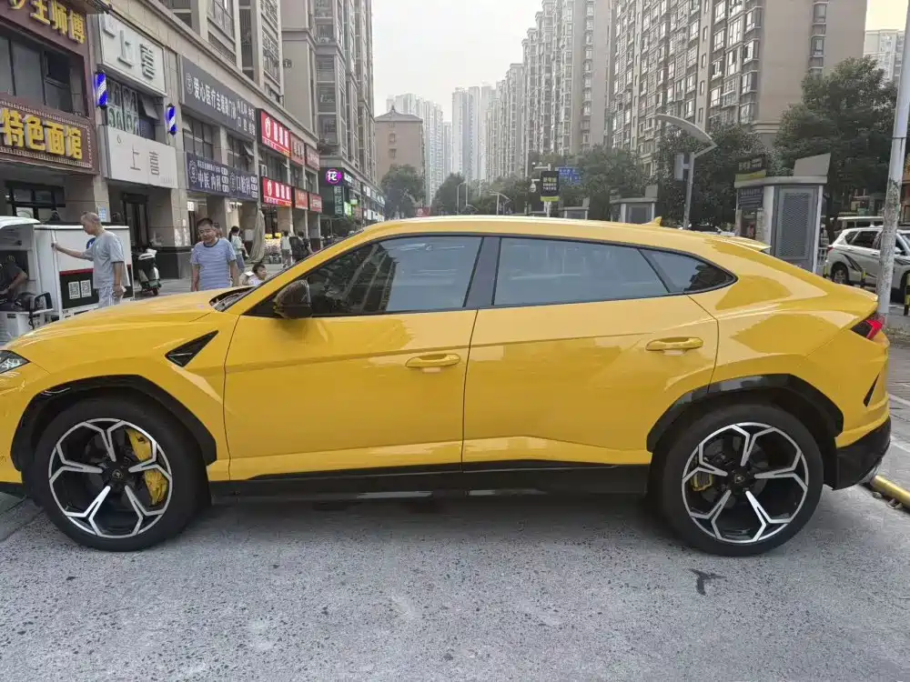 Lamborghini Urus — фотографии объявления, Фото 10