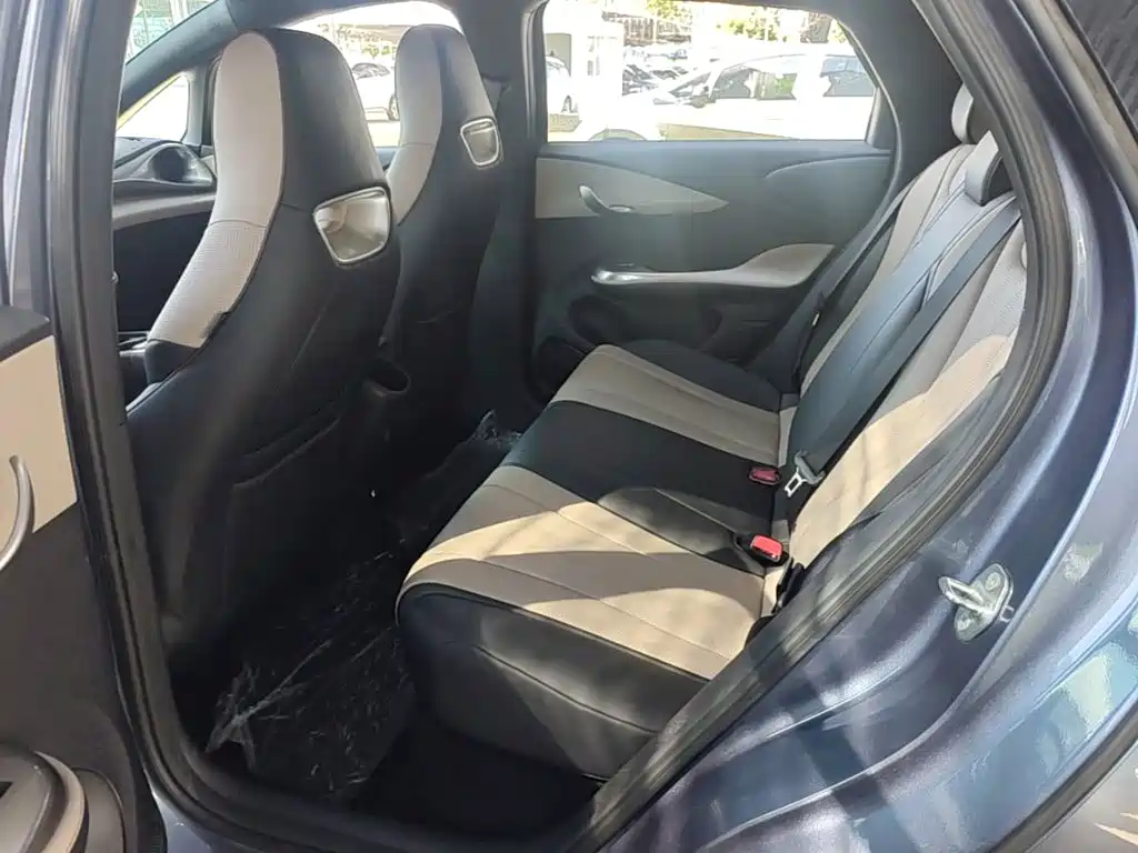 BYD Dolphin — миниатюра 13