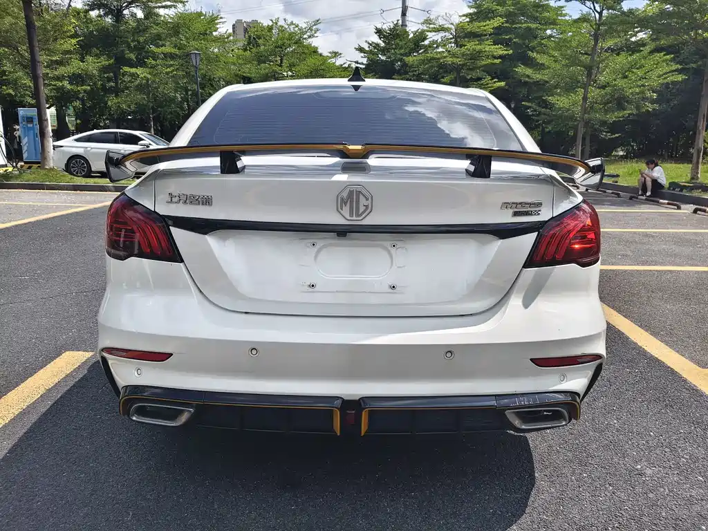 MG MG6 — миниатюра 18
