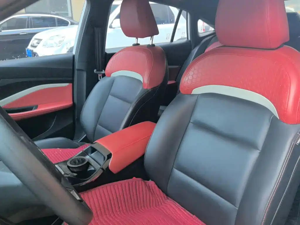 MG MG5 — миниатюра 15
