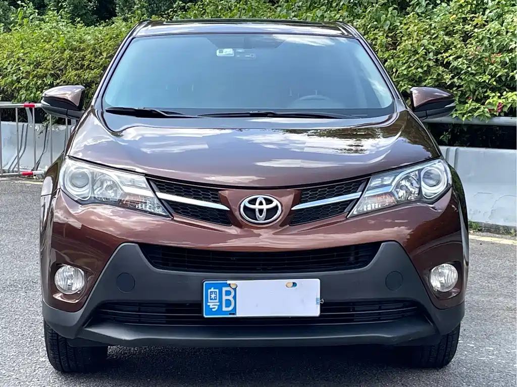 Toyota RAV4 — миниатюра 2
