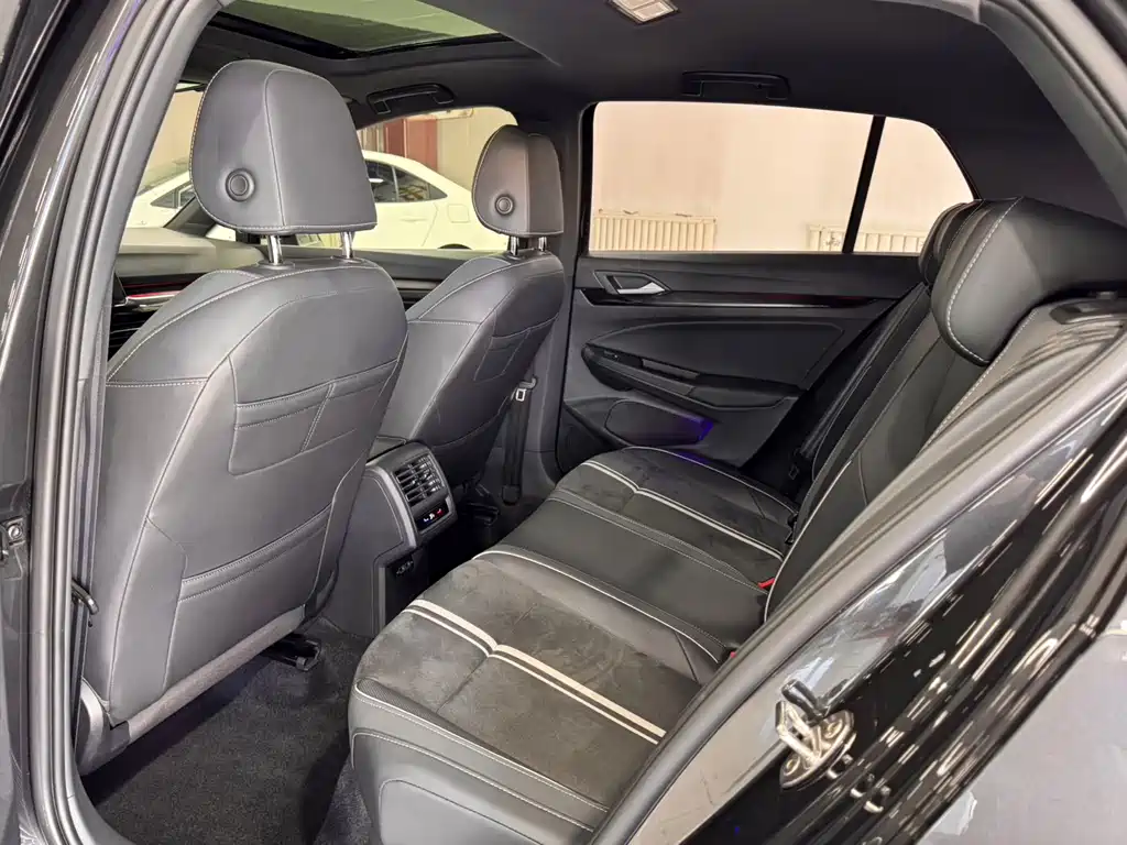 Volkswagen Golf — миниатюра 14