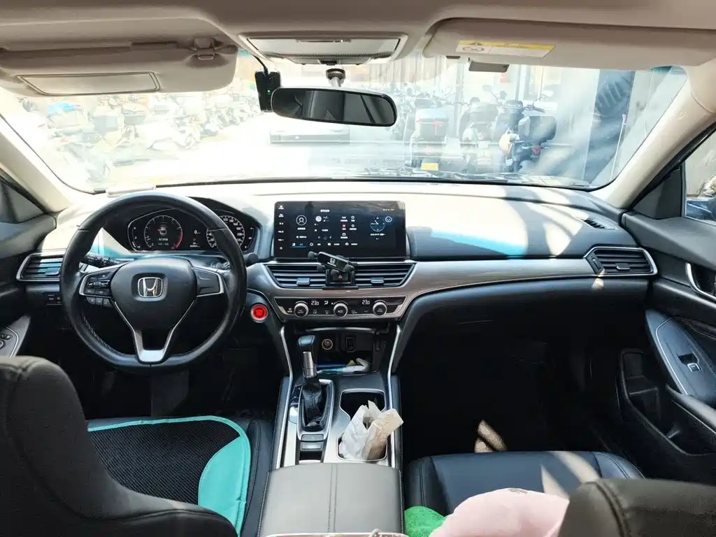 Honda Accord — миниатюра 5