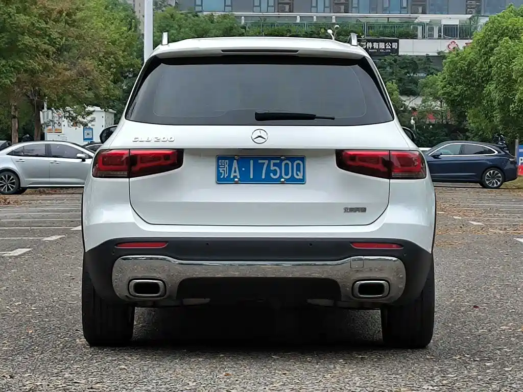 Mercedes-Benz GLB — миниатюра 7