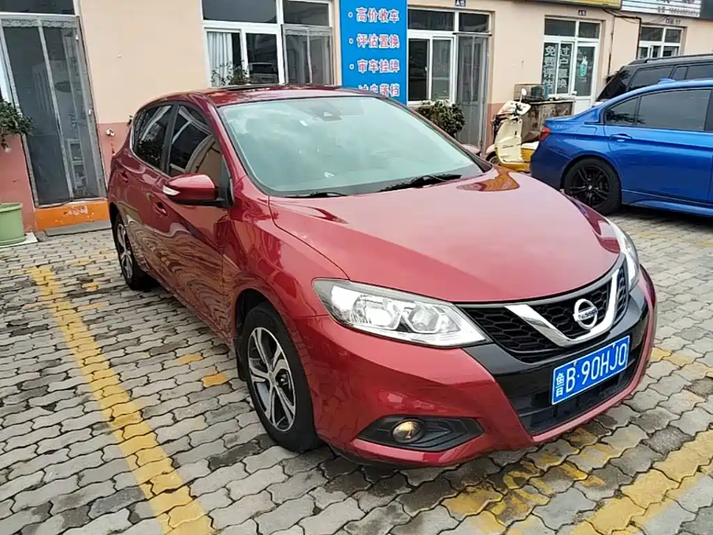 Nissan Tiida — миниатюра 4