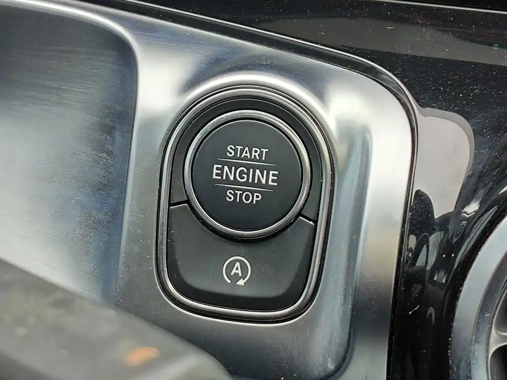 Mercedes-Benz GLB — миниатюра 11