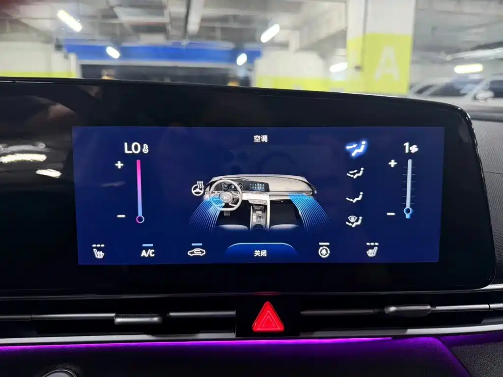 Hyundai Elantra — миниатюра 15