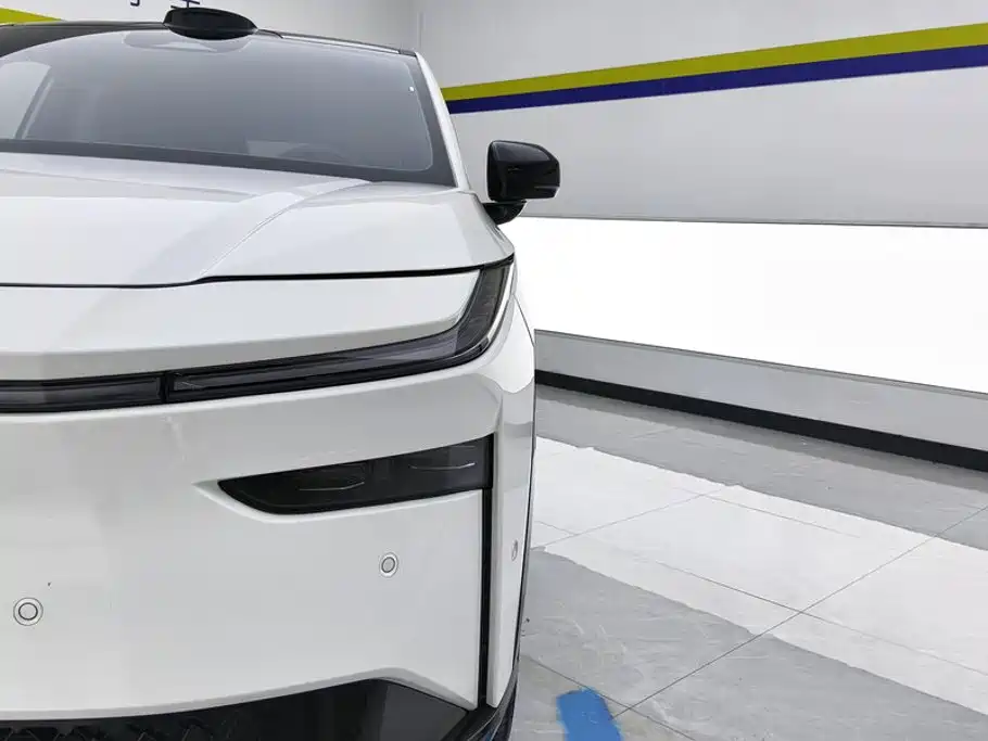 Toyota bZ3X — миниатюра 5