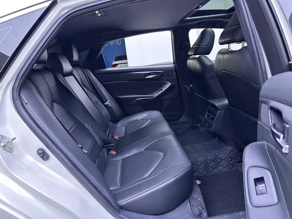 Toyota Avalon — миниатюра 13