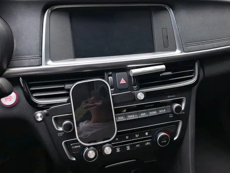 Kia K5 New Energy — миниатюра 13