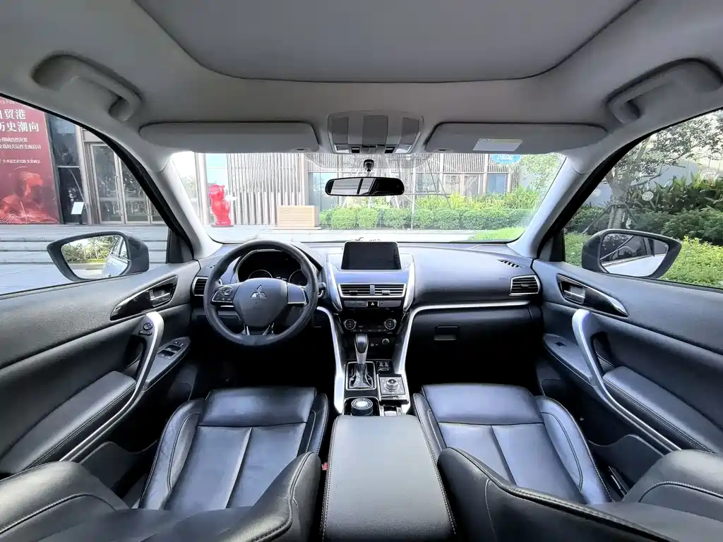 Mitsubishi Eclipse Cross — миниатюра 5