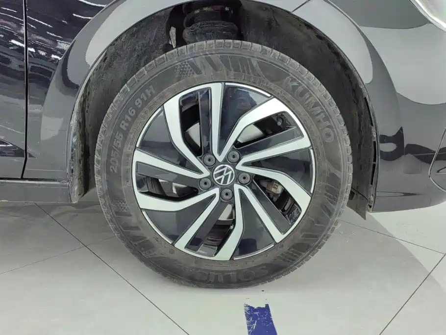 Volkswagen Lavida — миниатюра 6