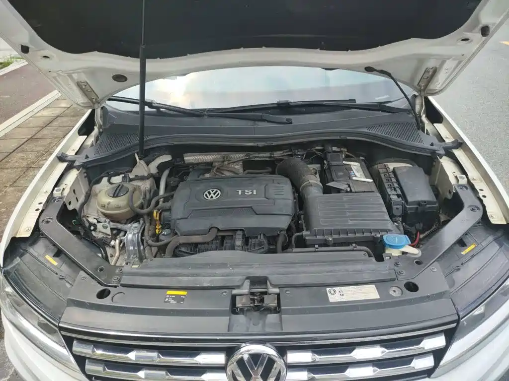 Volkswagen Tiguan L — миниатюра 11