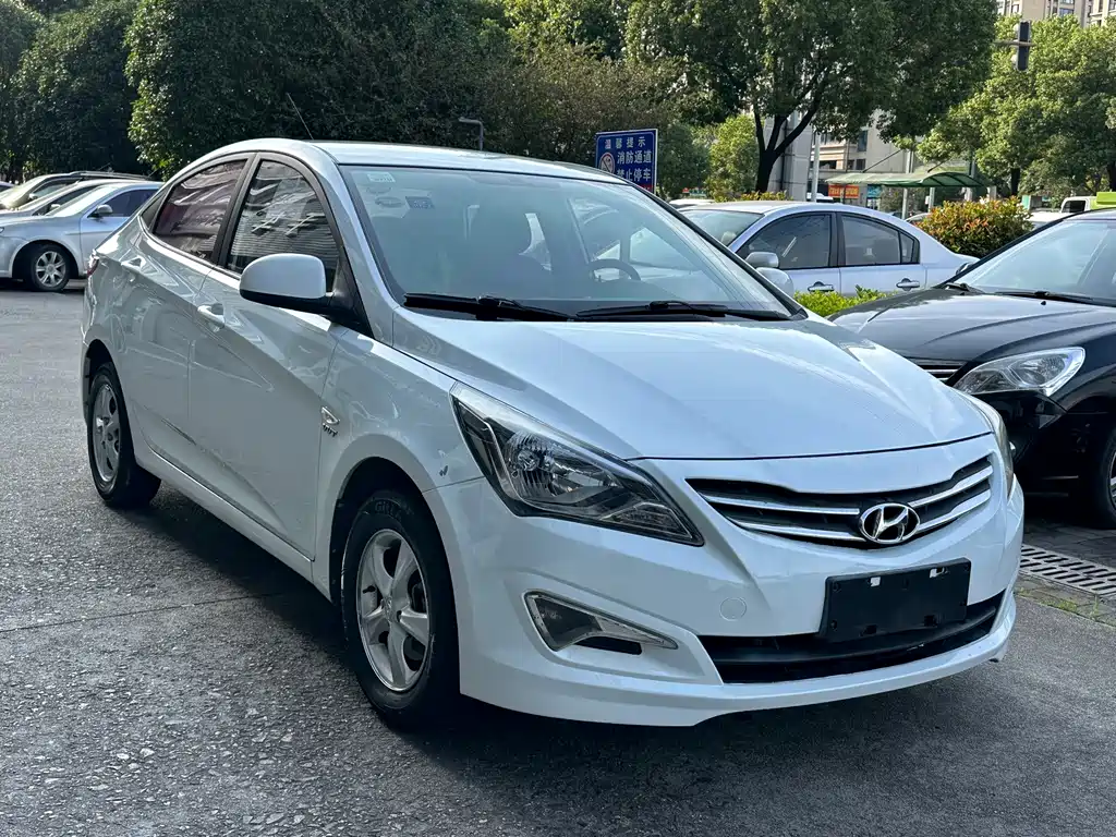 Hyundai Verna — миниатюра 3