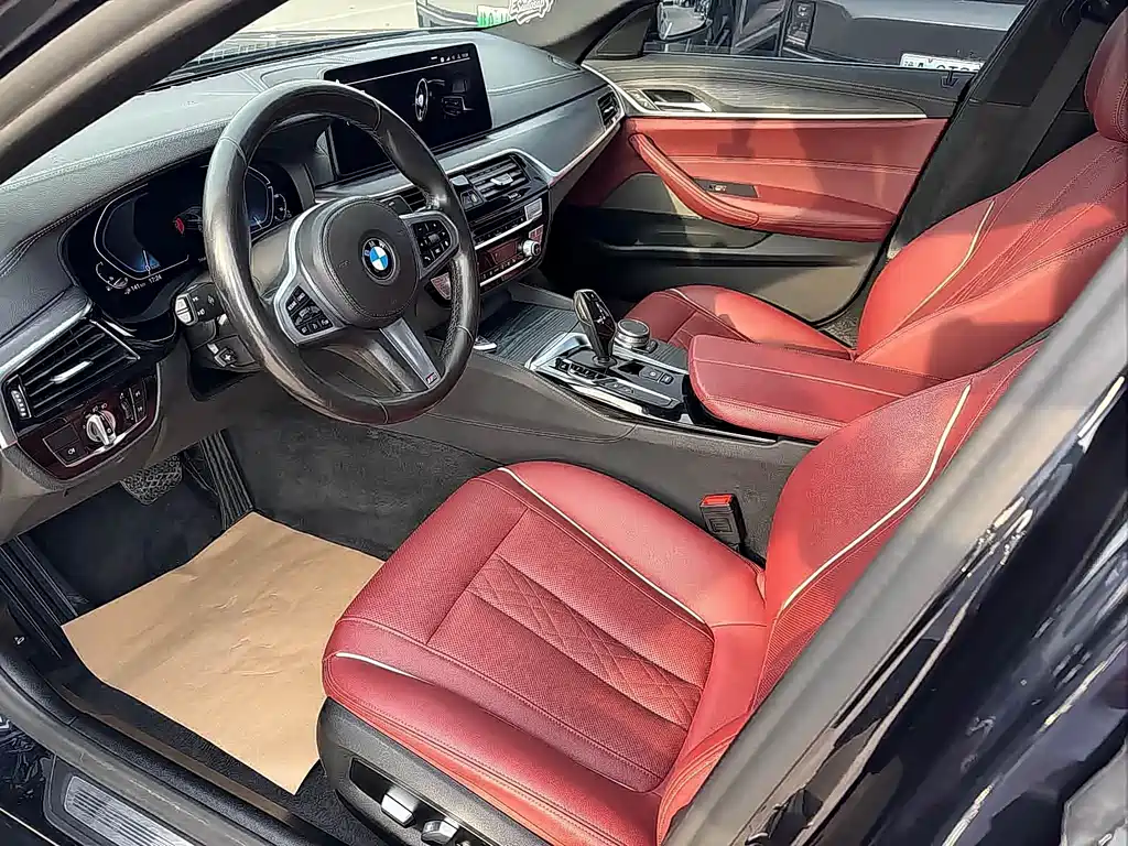 BMW 5 Series New Energy — миниатюра 18