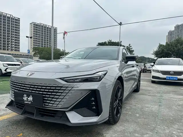 CHANGAN  UNI V SMART IDD 2023