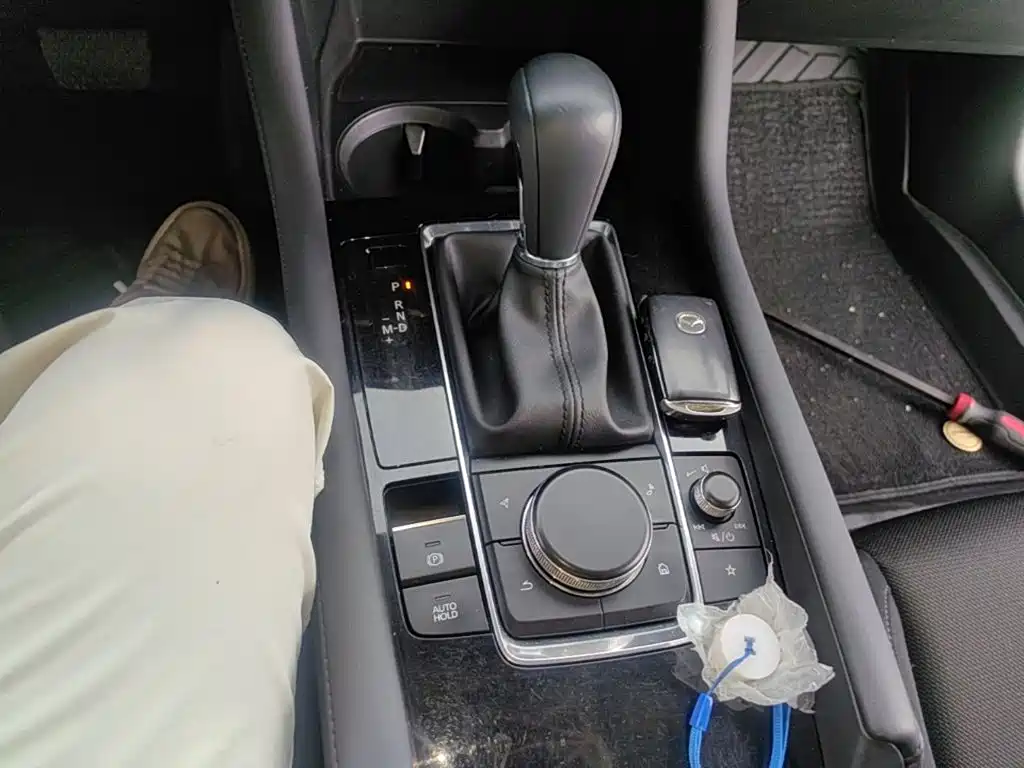 Mazda 3 Axela — миниатюра 14