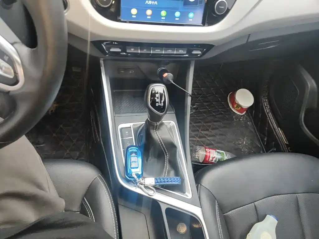 Geely Vision X3 — миниатюра 14