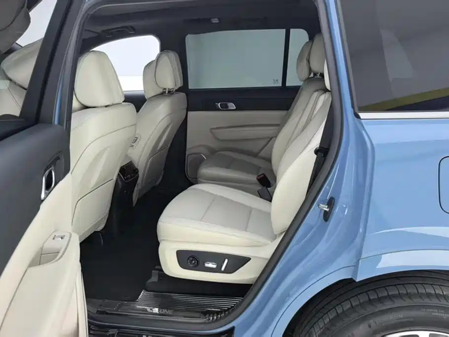 Li Auto Li ONE — миниатюра 11