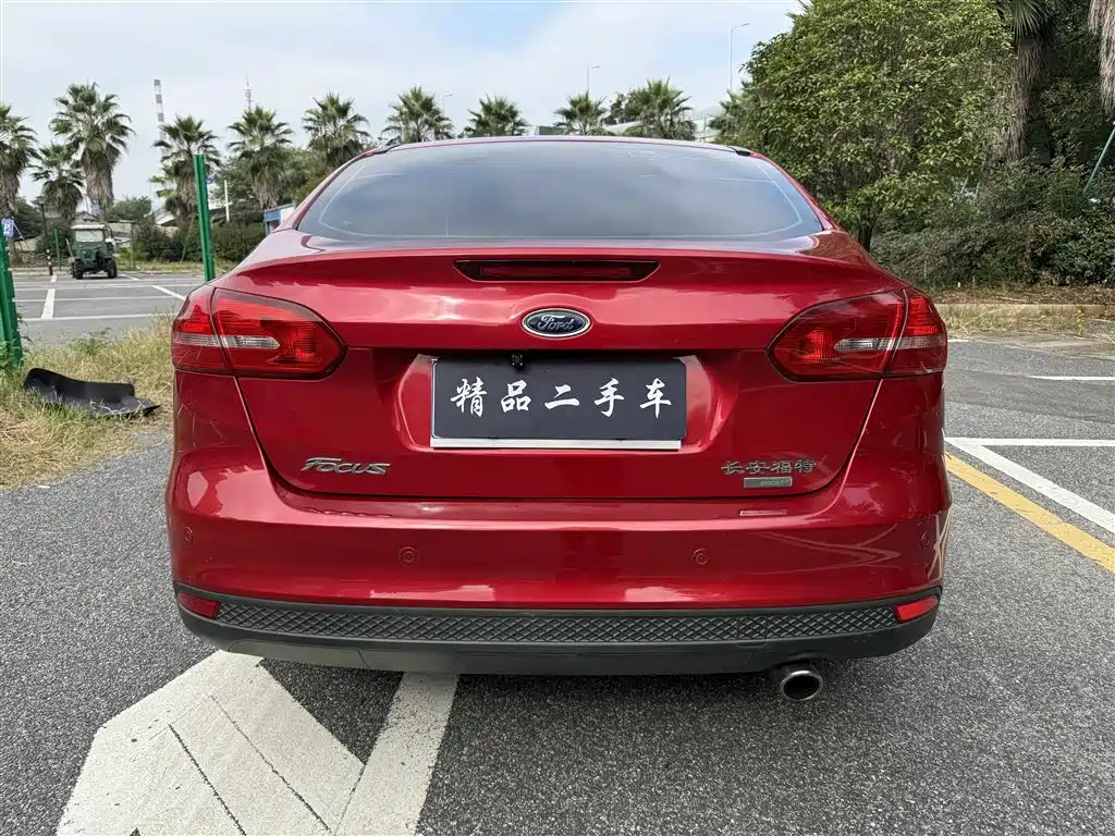 Ford Focus — миниатюра 8