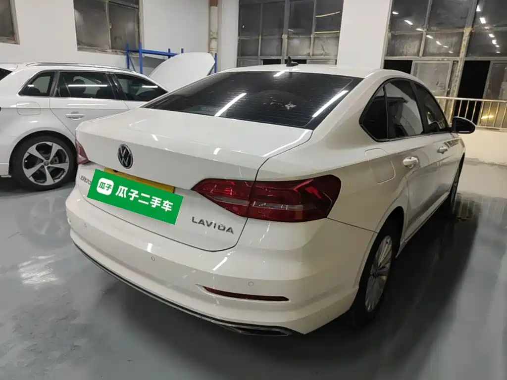Volkswagen Lavida — миниатюра 7