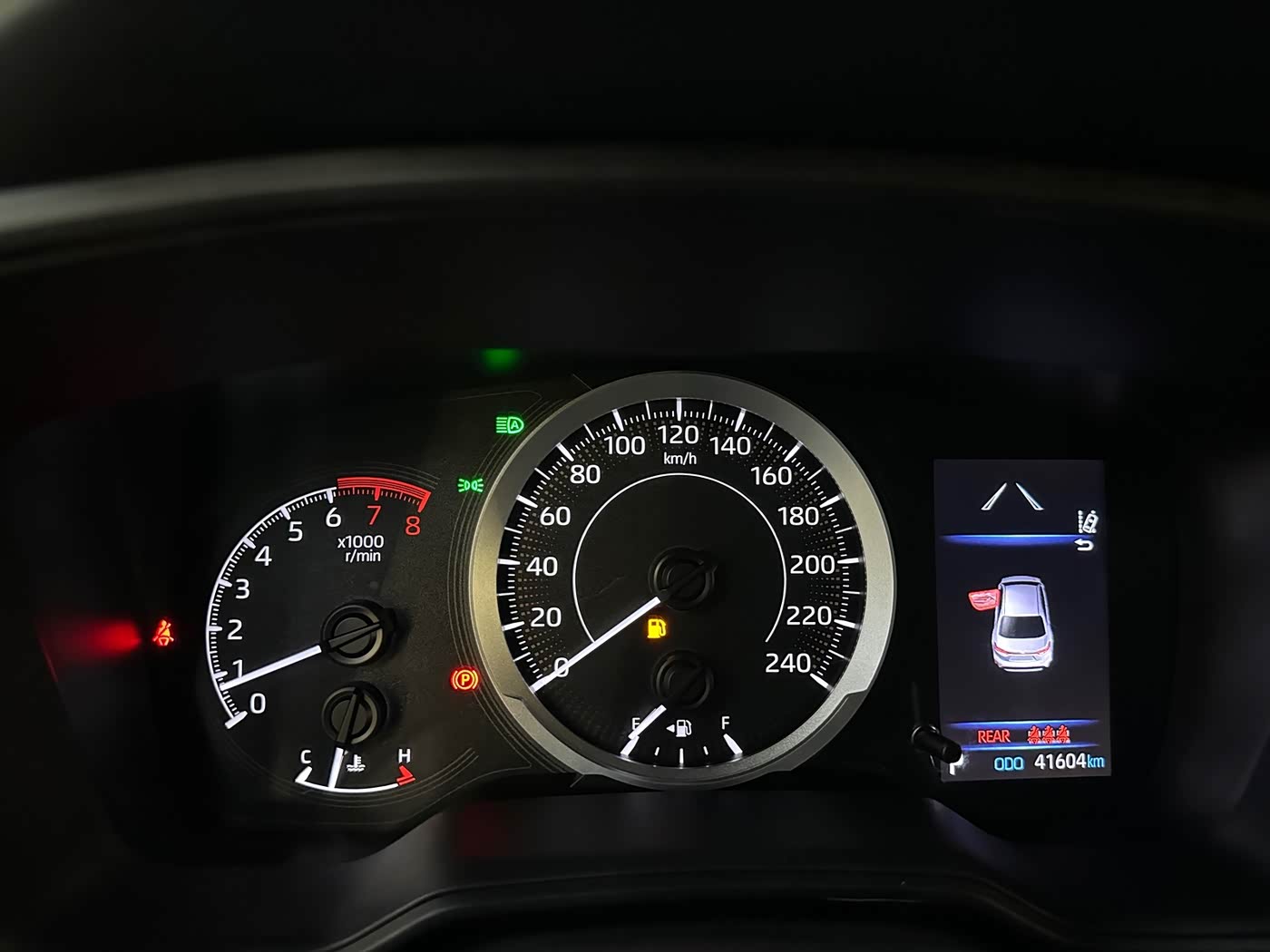 Toyota Levin 1.2 л 2023 г. Серебристо-серый, пробег 41600 км