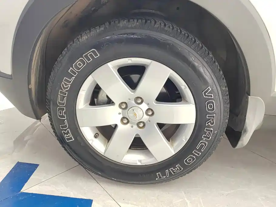 Chevrolet Captiva — миниатюра 6