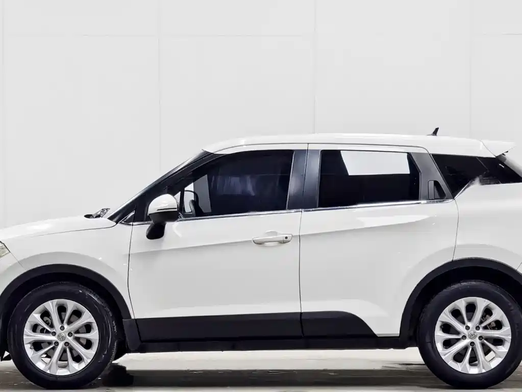 Brilliance V3 2016 1.5L AT