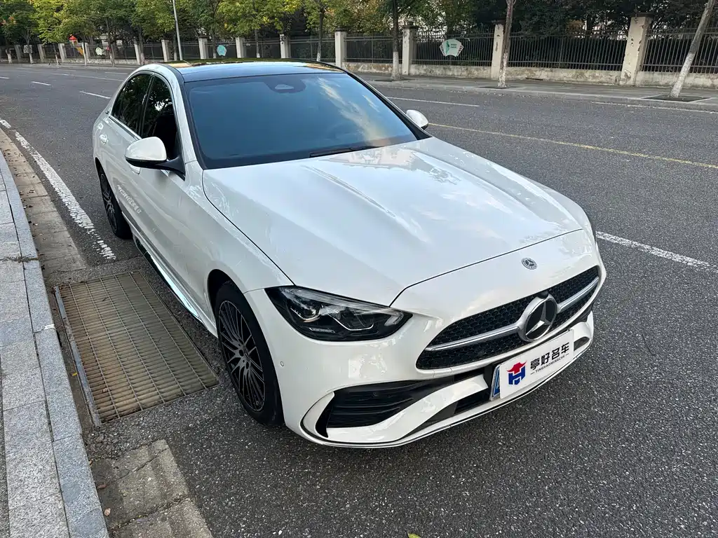 Mercedes-Benz C-Class — миниатюра 3