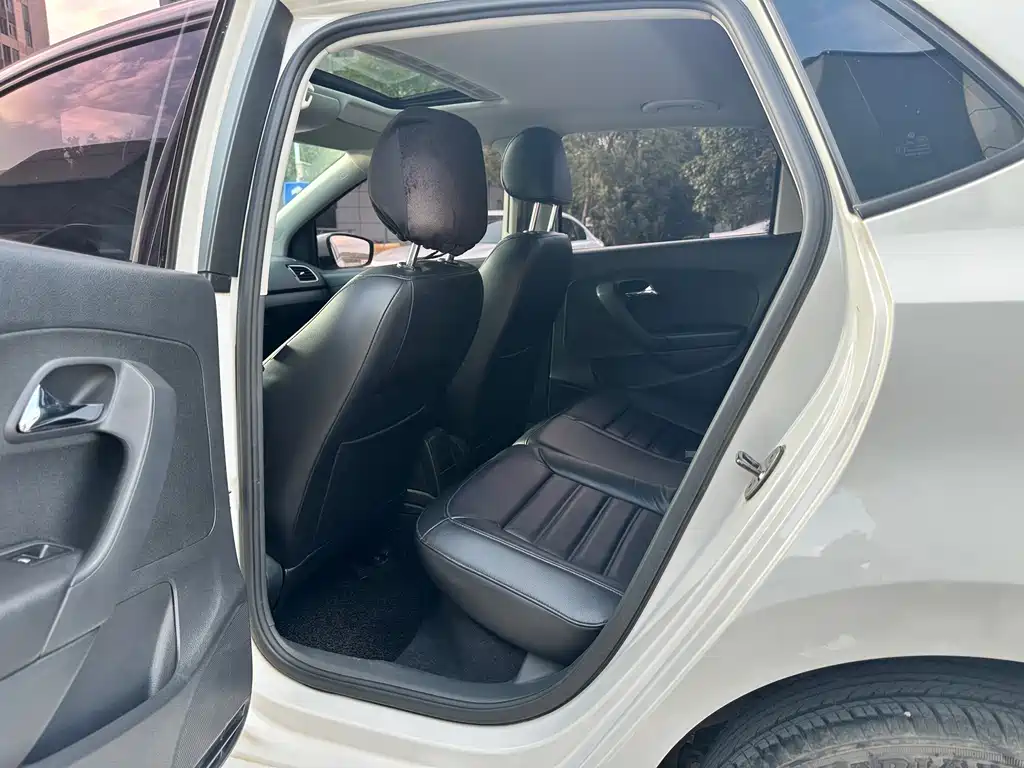 Volkswagen Polo — миниатюра 10