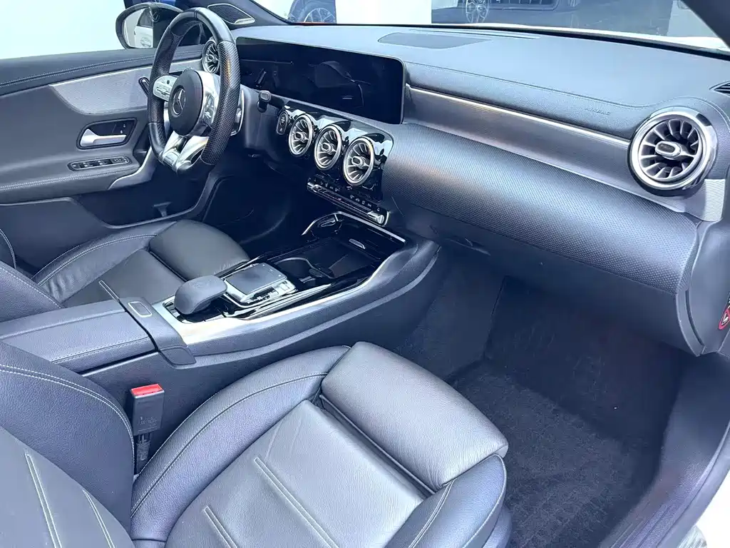Mercedes-Benz A-Class AMG — миниатюра 11