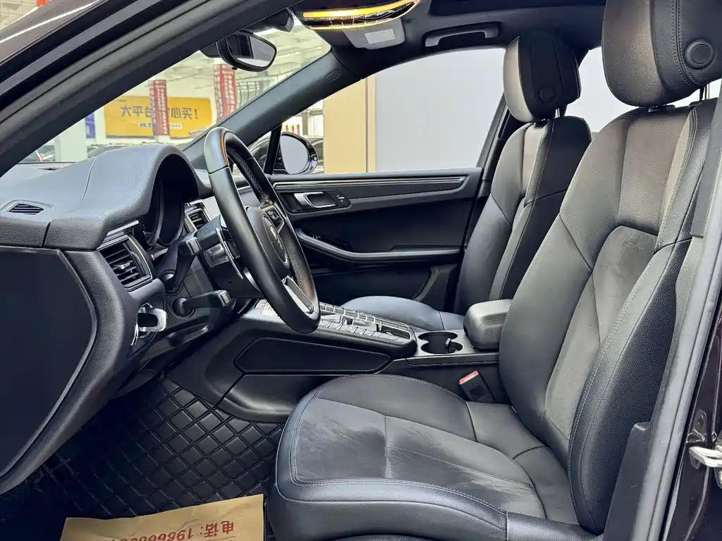 Porsche Macan — миниатюра 14