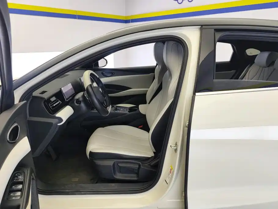 BYD Seal 06 — миниатюра 9