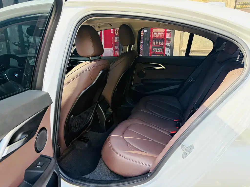 BMW 1 Series — миниатюра 8