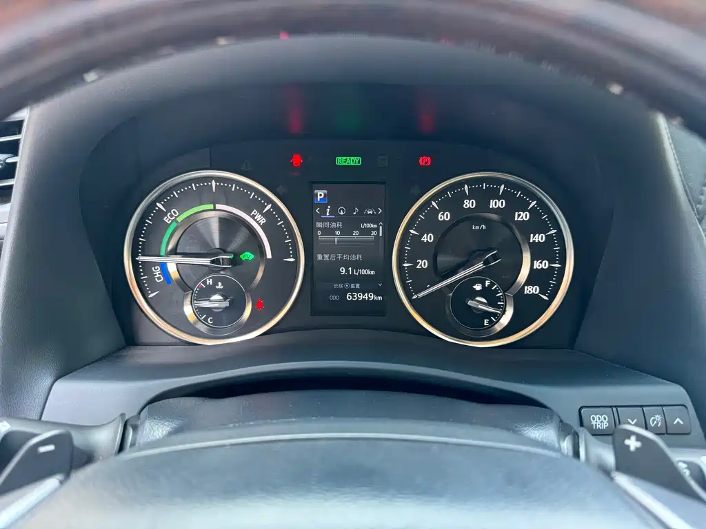 Toyota Alphard — миниатюра 4
