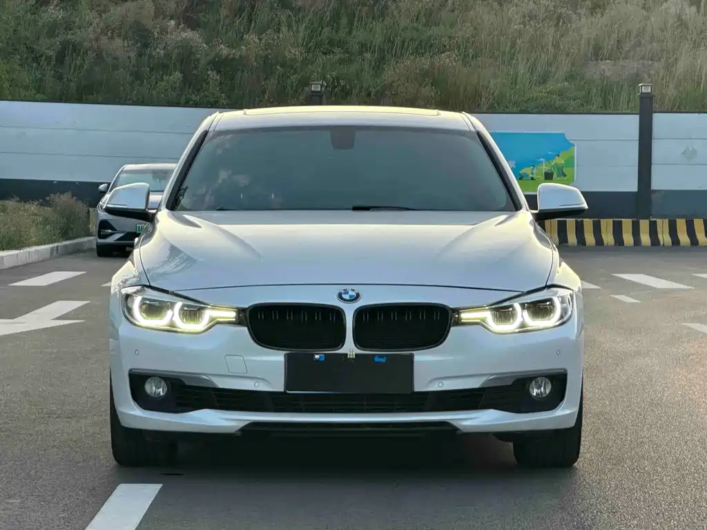 BMW 3 Series — миниатюра 2