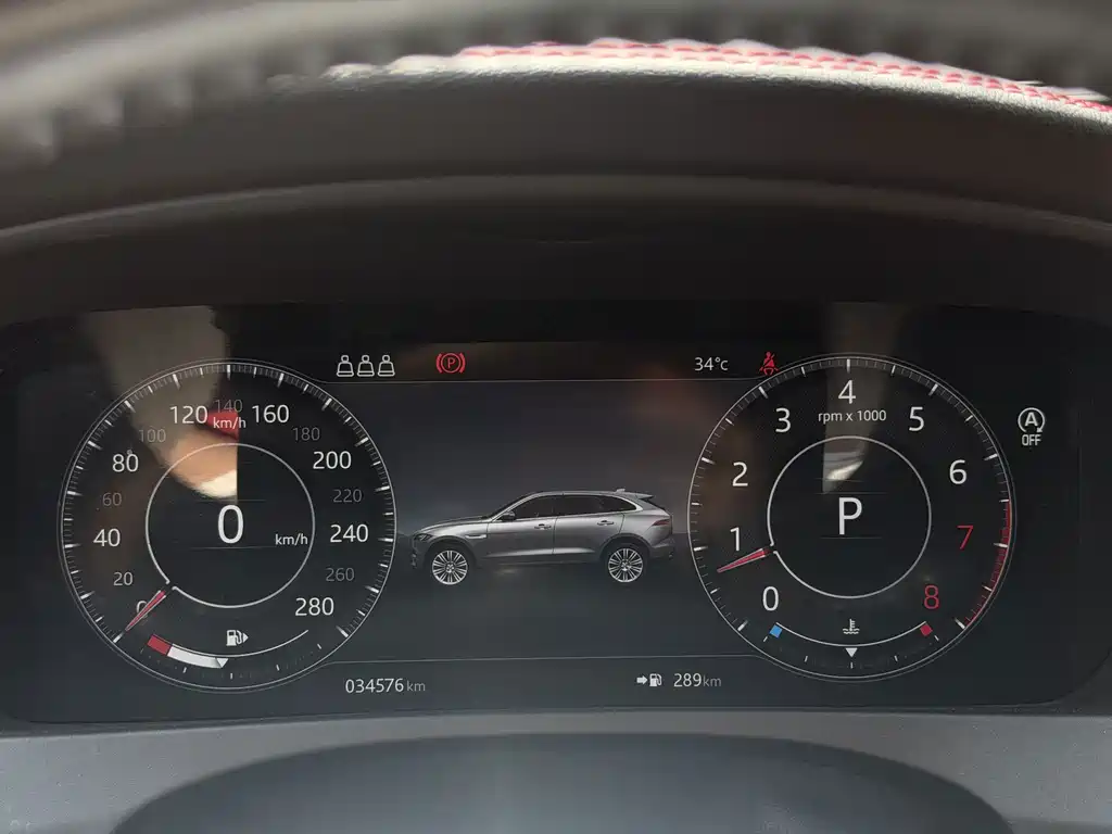 Jaguar F-PACE — миниатюра 12